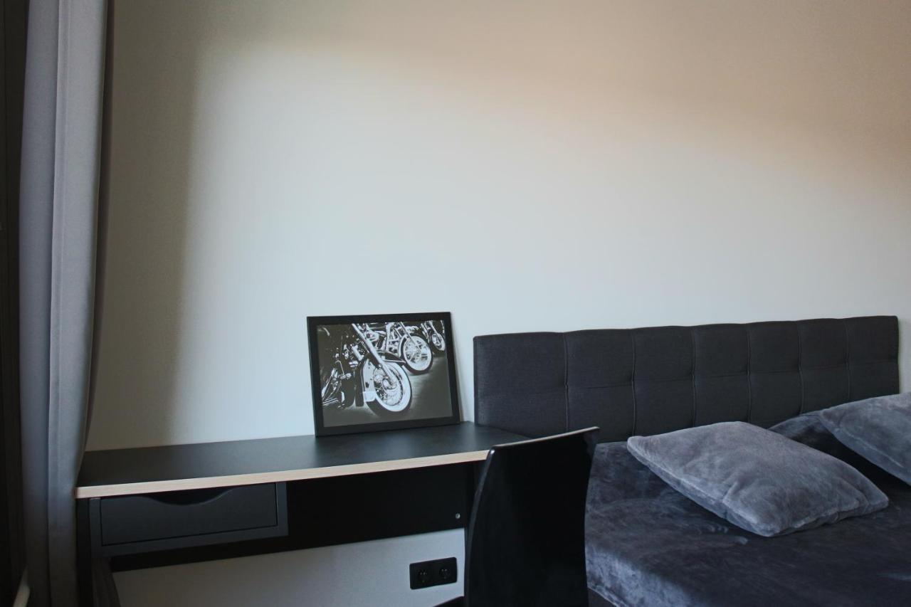 New Modern 4-Room Apartment With Big Balcony And Undeground Parking In Center Of Tallinn Exterior photo