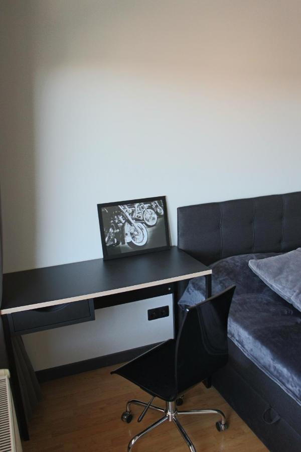 New Modern 4-Room Apartment With Big Balcony And Undeground Parking In Center Of Tallinn Exterior photo