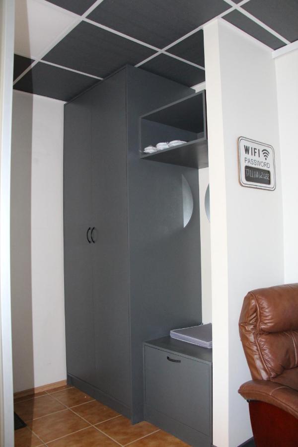New Modern 4-Room Apartment With Big Balcony And Undeground Parking In Center Of Tallinn Exterior photo